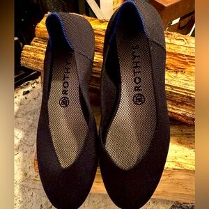 EUC Rothy’s Black Ballet Flat